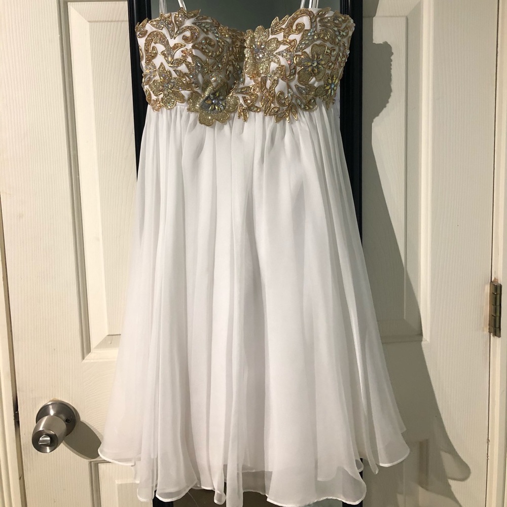 Strapless Homecoming Dress